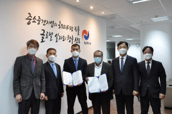 직접 연락에 물밑 지원…'요소수 대란' 해결사 나선 총수들
