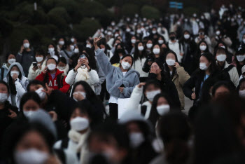 ‘불수능’ 주요 대학 수시 논술 시작…경쟁률 치열, 결시율 낮을 전망