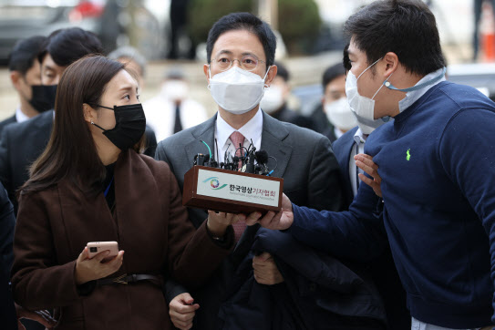 공수처, 손준성에 내주 소환 통보..."날짜 협의중"