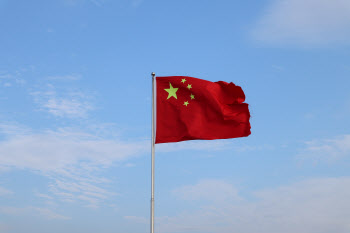 중국, 코로나 치료제 이르면 12월 출시…조건부 승인 신청