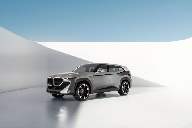 BMW M, 역대 최고 성능 모델 ‘콘셉트 XM’ 세계 최초 공개