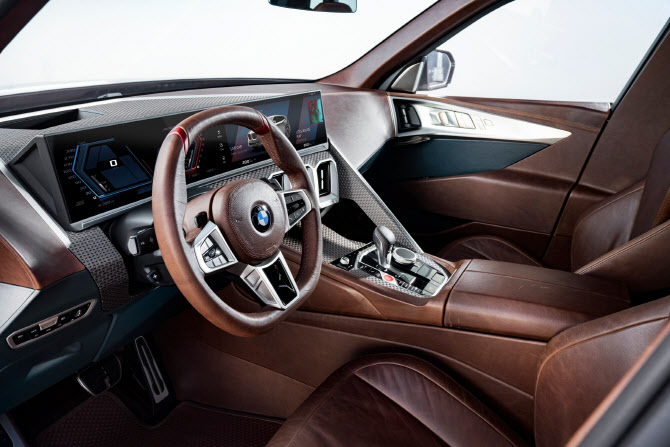 BMW M, 역대 최고 성능 모델 ‘콘셉트 XM’ 세계 최초 공개