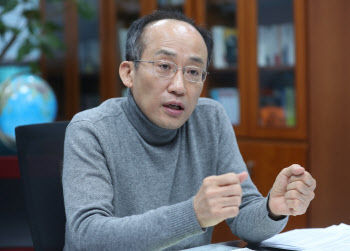 추경호 "사회적 취약계층 세제지원법 본회의 통과"