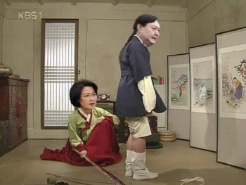 추미애, "맞으면서 컸다"는 윤석열에 회초리...합성사진 공개