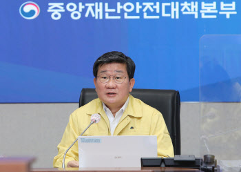 전해철 장관, 강원도 찾아 자치분권 발전방안 논의