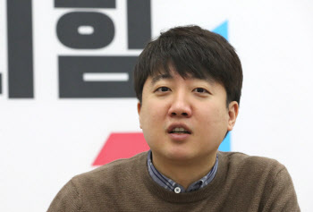 이준석 "尹에 알랑거리지 않는다…감표 막을 전략 없어"