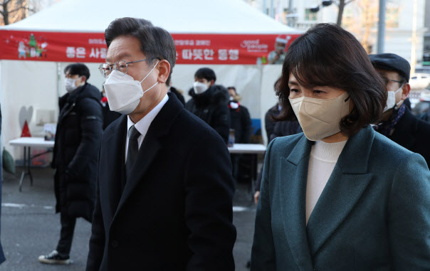 이재명, 윤석열 ‘영부인제 폐지’에 “퍼스트 레이디가 `폼`이냐”