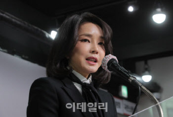 추미애 "윤석열, 토론 준비 안돼서 거친 표현만…정책은?"