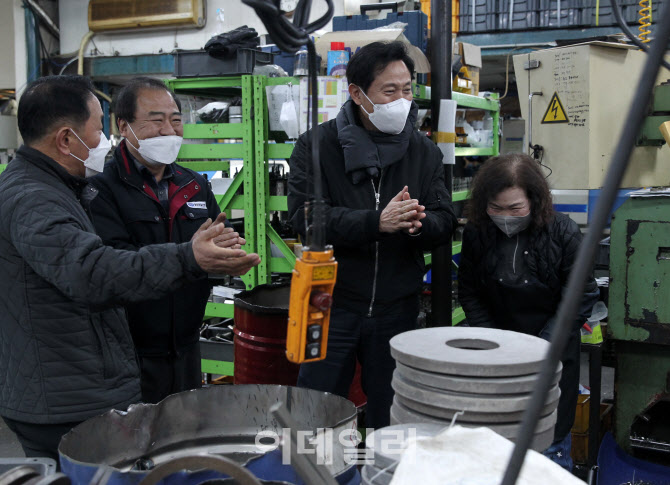 [포토] 문래동 소상공인과 대화하는 오세훈 시장