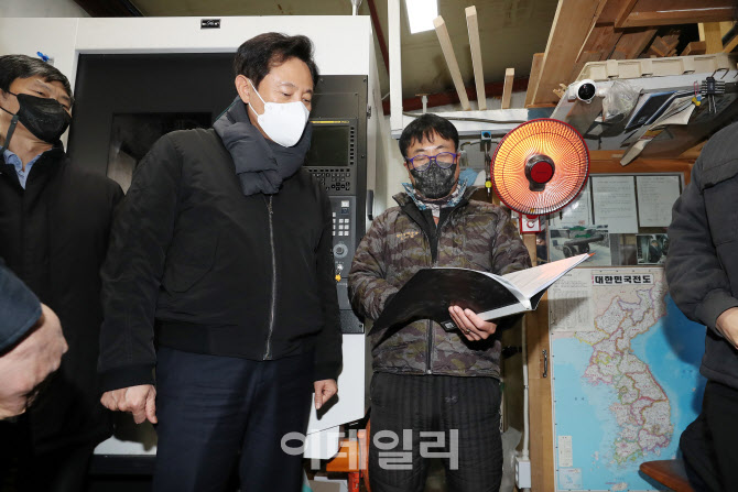 [포토] 문래동 기계금속 집적지구 방문한 오세훈 시장