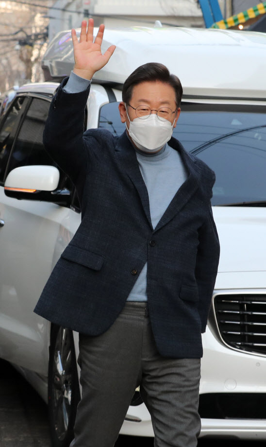 이재명 "미성년상속인 '부모 빚 대물림' 막기 위해 민법개정"