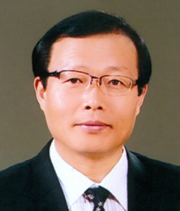 韓아동문학인협회 이사장에 박상재 작가