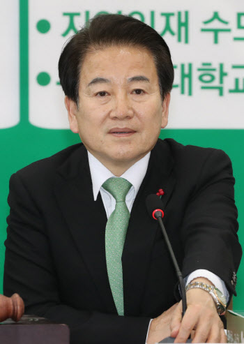 정동영, 7년 만에 민주당으로 복당…"이재명 돕겠다"