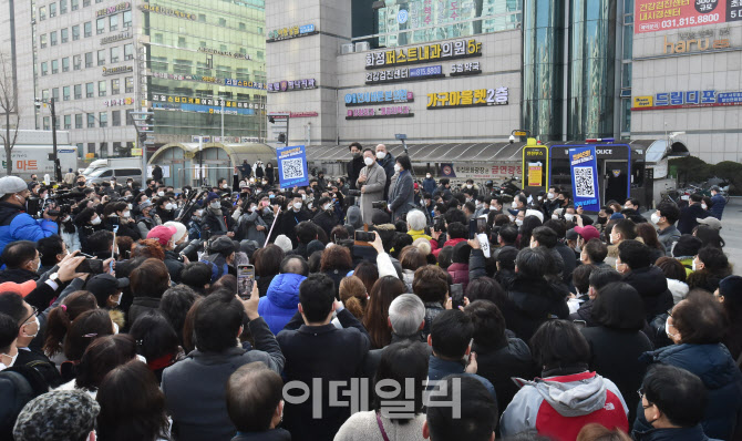 [포토]경기 매타버스, '고양 시민에게 연설하는 이재명'