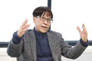 이상복 교수 "이재명, `청년 기본금융` 체계 구축할 것"[인터뷰]