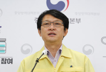 방역당국, 최근 양성률 증가 "환자 증가, 先신속검사 때문"
