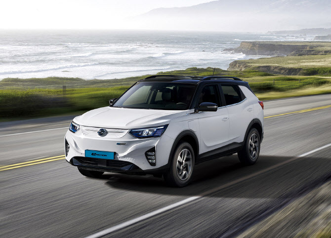 "2000만원대 전기 SUV"…쌍용차, 코란도 이모션 출시