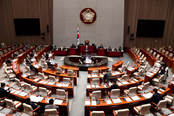 野 "이재명, 업무추진비로 운전사 임금 지급"…與 "명백한 허위사실"(종합)