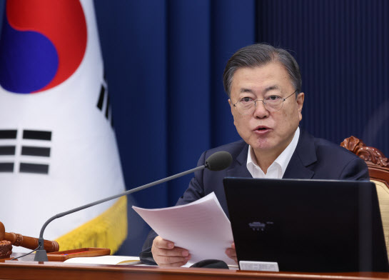 文대통령·윤석열 ‘정면충돌’…대선판세 요동 불가피(종합)