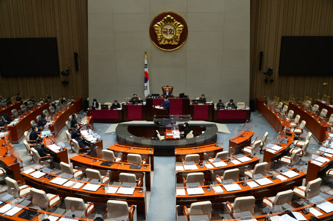 "재정 중독, 포퓰리즘 정책 남발"…'장기 침체' 일본 꼴 난다
