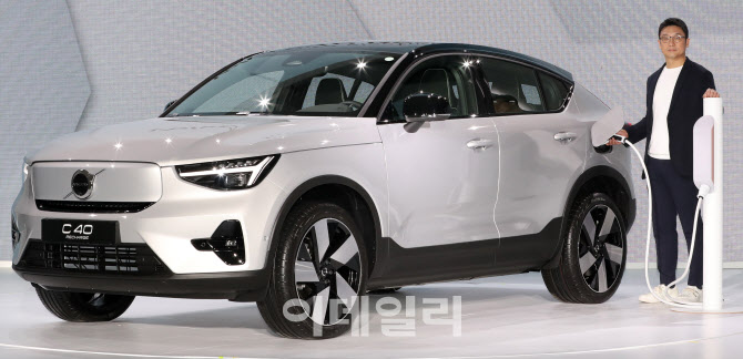 [포토]볼보 'C40 리차지', 샤프한 디자인과 SUV 실용성을 갖춰