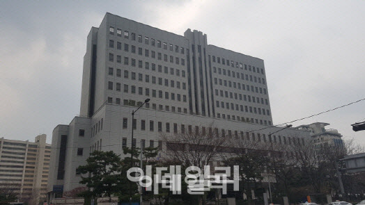 KBS 화장실 불법촬영 개그맨…법원 "영상 없어도 배상해야"