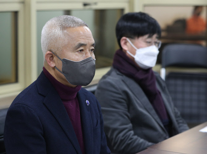 국민의당, 유세차 사고로 2명 사망…안철수 선거운동 `중단`(종합)