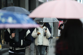 영상 회복 오후부터 비 또는 눈…"우산 챙기세요"