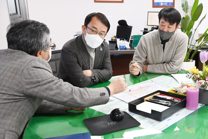 조청식 수원시장 권한대행 “민선 7기 추진 정책 꼼꼼히 챙길 것”