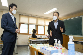확진자도 행정고시 본다…"전담병원·생활치료센터서 응시"