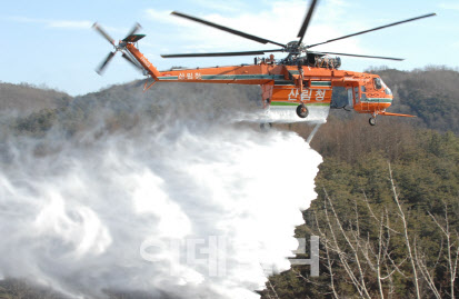 전북 남원산불, 15시간만에 큰 불길 잡혀…산림 27㏊ 피해