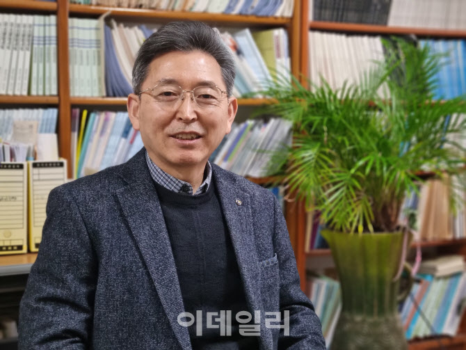 "세종시, 수도권 인구 흡수하려면 사교육 중심 수능정책 바꿔야"