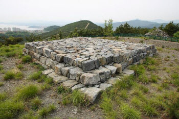 강원 산불로 봉수대 피해…문화재청 "국보 홍패 이송"