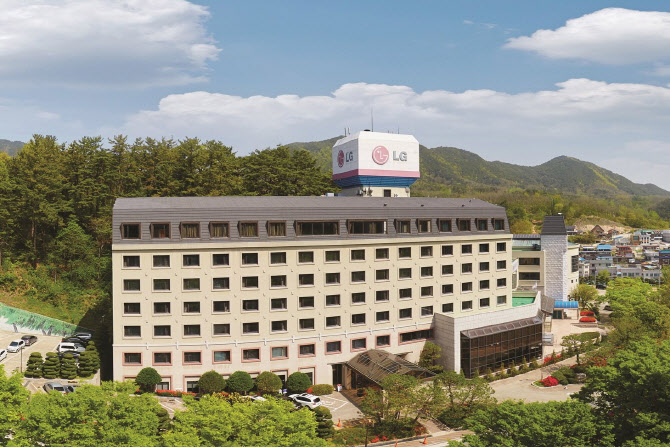 LG, 경북·강원 이재민에 임시거처 제공..20억원 성금도