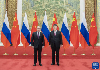 중국, 미국이 수입 금지한 러시아 원유 사갈까