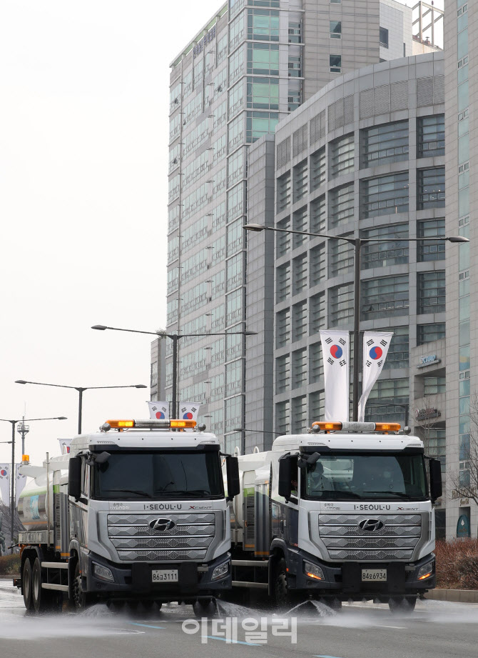 [포토]겨우내 묵은 때 벗겨내요