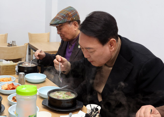 김진애 "'용산 집무실' 몰상식, 대통령이 무슨 왕이냐"