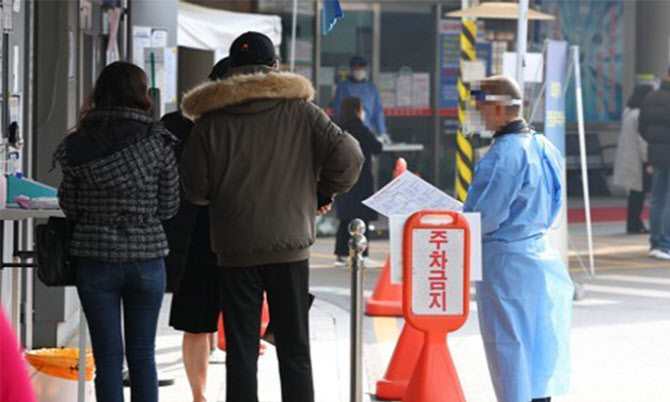 이번엔 한국산 옷=코로나 감염원?…중국, 또 '남 탓' 시작했다