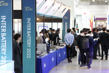 LG엔솔, 차세대 기술 '전고체 배터리' 2026년부터 상용화