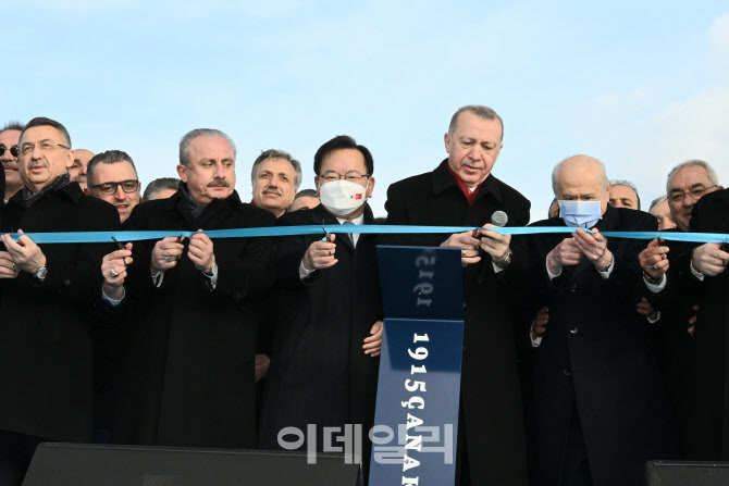 터키 찾은 김부겸 "우크라 사태 해결 노력 평가"