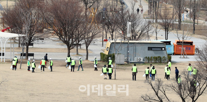 [포토]시민들에게 쾌적하고 건강한 휴식을 제공하기 위해