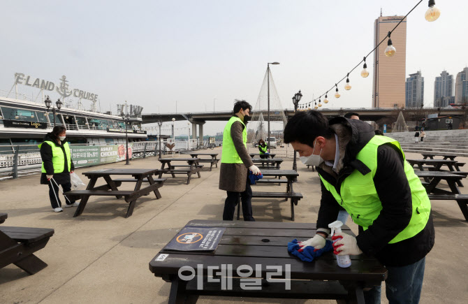 [포토]봄철 나들이객 맞을 준비하는 한강