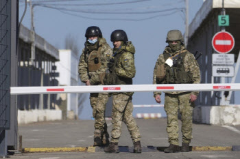 “軍서 부조리… 극단선택 할 바엔” 우크라 간 탈영 해병의 카톡