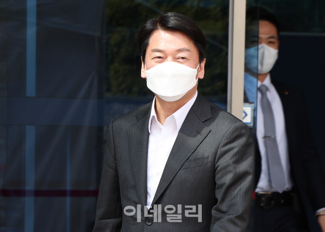 [포토]인수위 나서는 안철수 대통령직 인수위원장