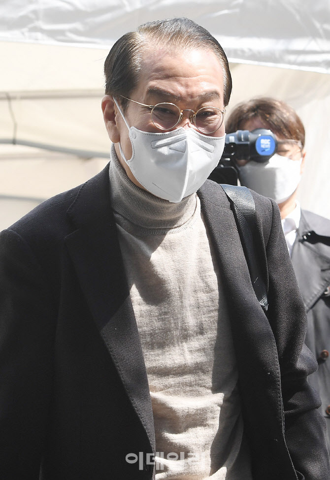 [포토]통의동 인수위 사무실 들어서는 권영세