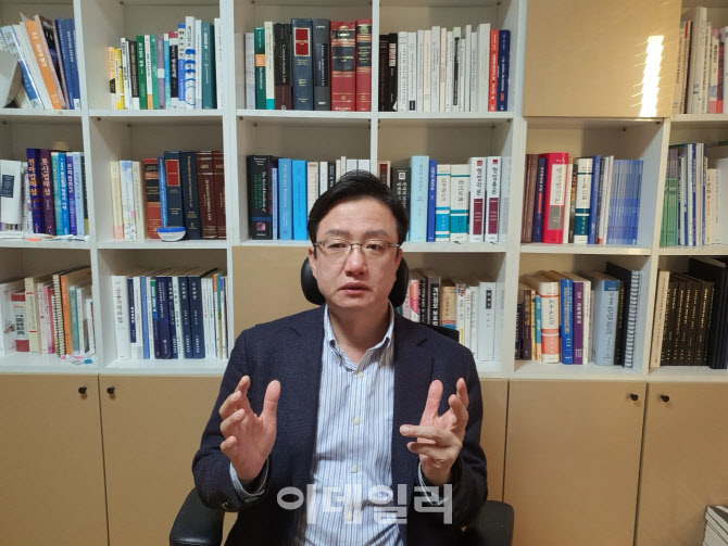 “디지털대전환위 신설해야”…이성엽 고려대 기술법정책센터장