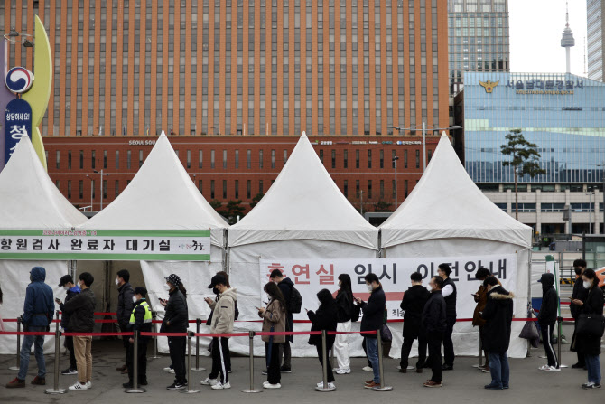 서울시 “22개 병원 일반병상서 566명 치료…임신부 병상 추가 확보”