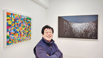 '화가' 김창완 "가수가 왜 붓을? 그림이 날 그리게 만들더라"