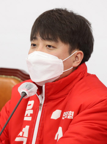 이준석, 전장연 등에 공개토론 제안