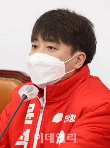 '전장연' 발언 살핀다는 인권위에 이준석 "신속히 해 달라"